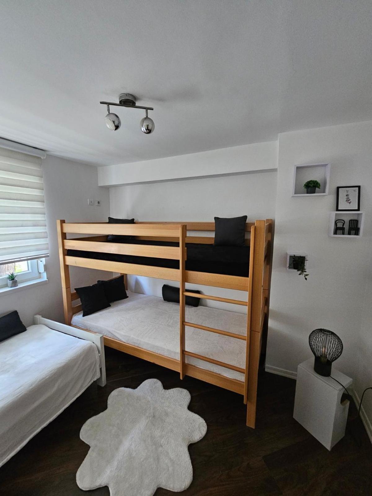 Apartman Daniela Сараево Экстерьер фото